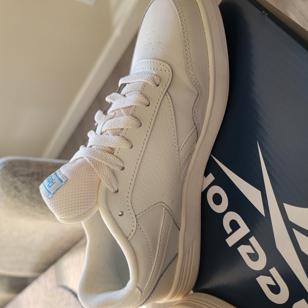 Reebok Cream Sneakers - Picture 7 of 9